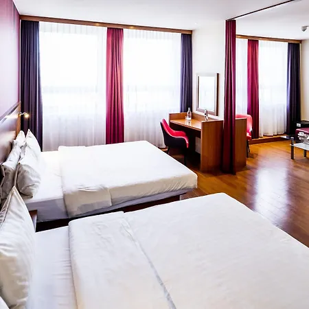 Star G Muenchen Schwabing Monaco di Baviera