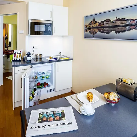 Star G Muenchen Schwabing 3*