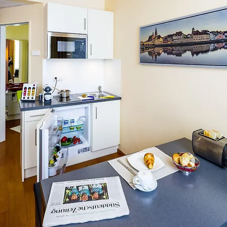 Star G Schwabing מלון