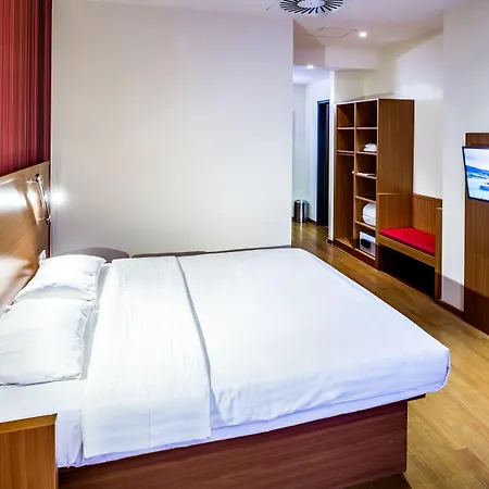Star G Schwabing 호텔 3*