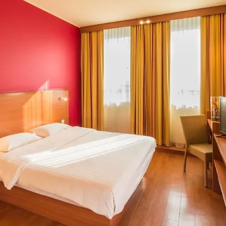 Star G Schwabing Hotel 3*
